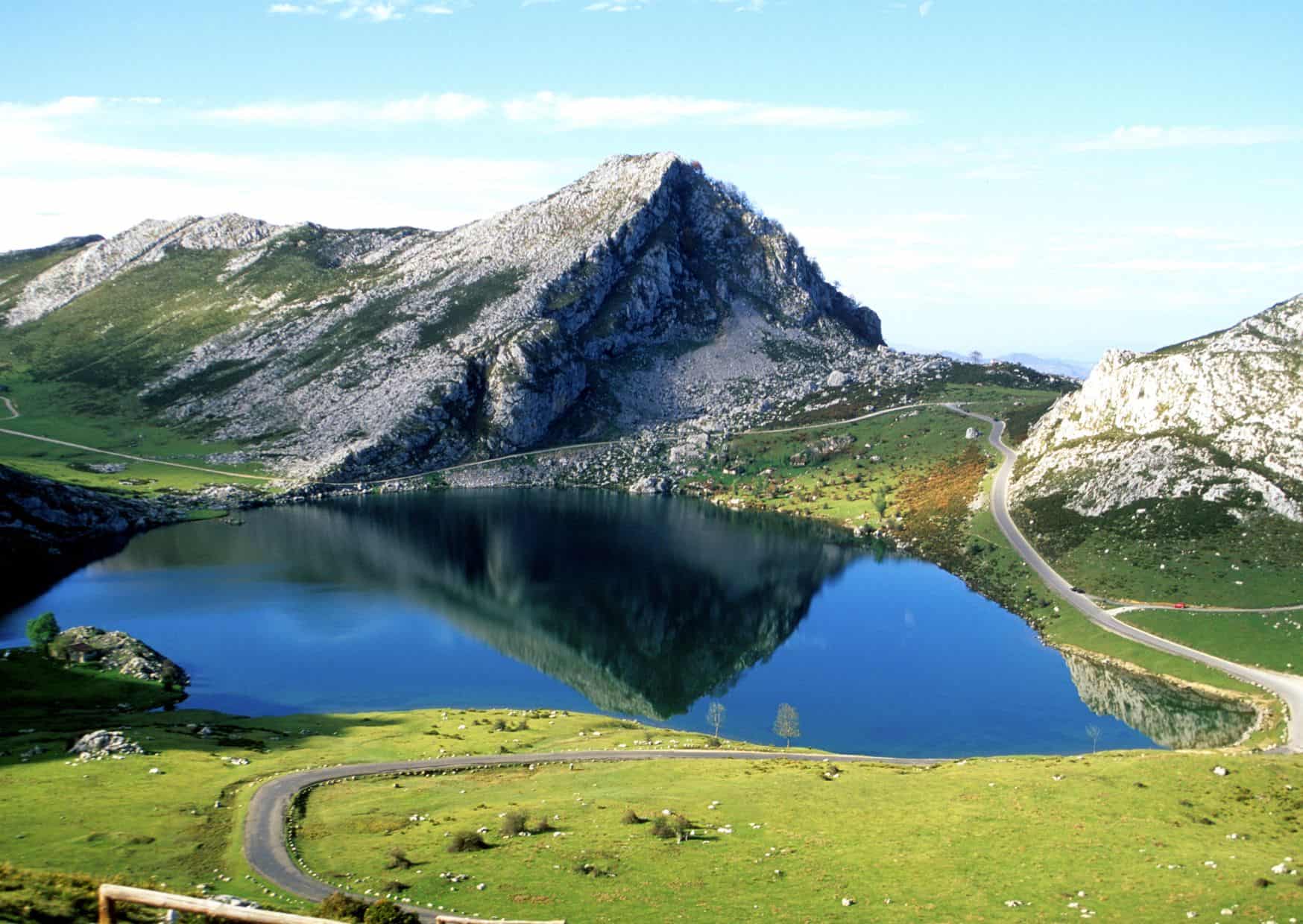 New Favorite Destination In Spain: Asturias - Why You Should Visit, 40 Quick Facts About Spain That You Didn't Know, 10 Unbelievable Experiences In Spain That You Can't-Miss, Picos de Europa