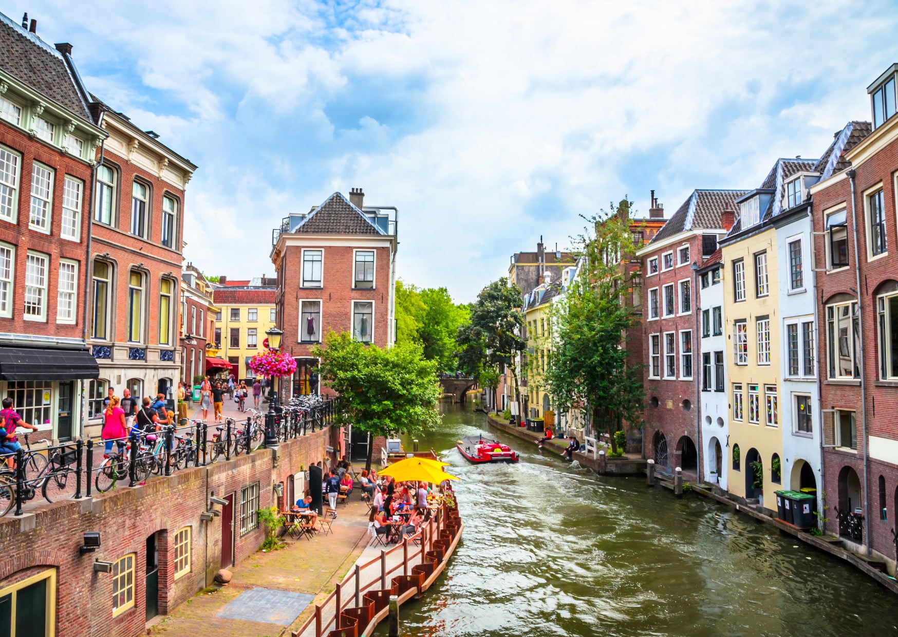 7 Most Overrated Places to Visit in Europe, 20 Top Countries in the World to Meet and Date New People: Ultimate Guide