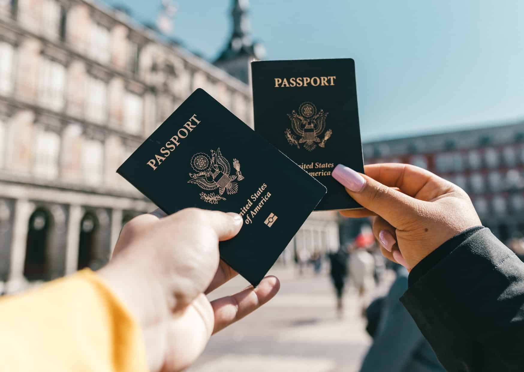 Traveling Abroad, Tips to Travel in Style: Comfort And Elegance, losing-your-passport-15-Unbelievable-Travel-Mishaps-That-Are-Actually-More-Common-Than-You-Think