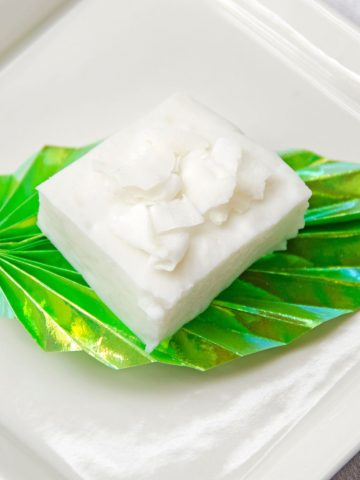 5 Most Popular Dishes in Hawaii (Recipe Guide), How To Make Haupia (Recipe Guide)
