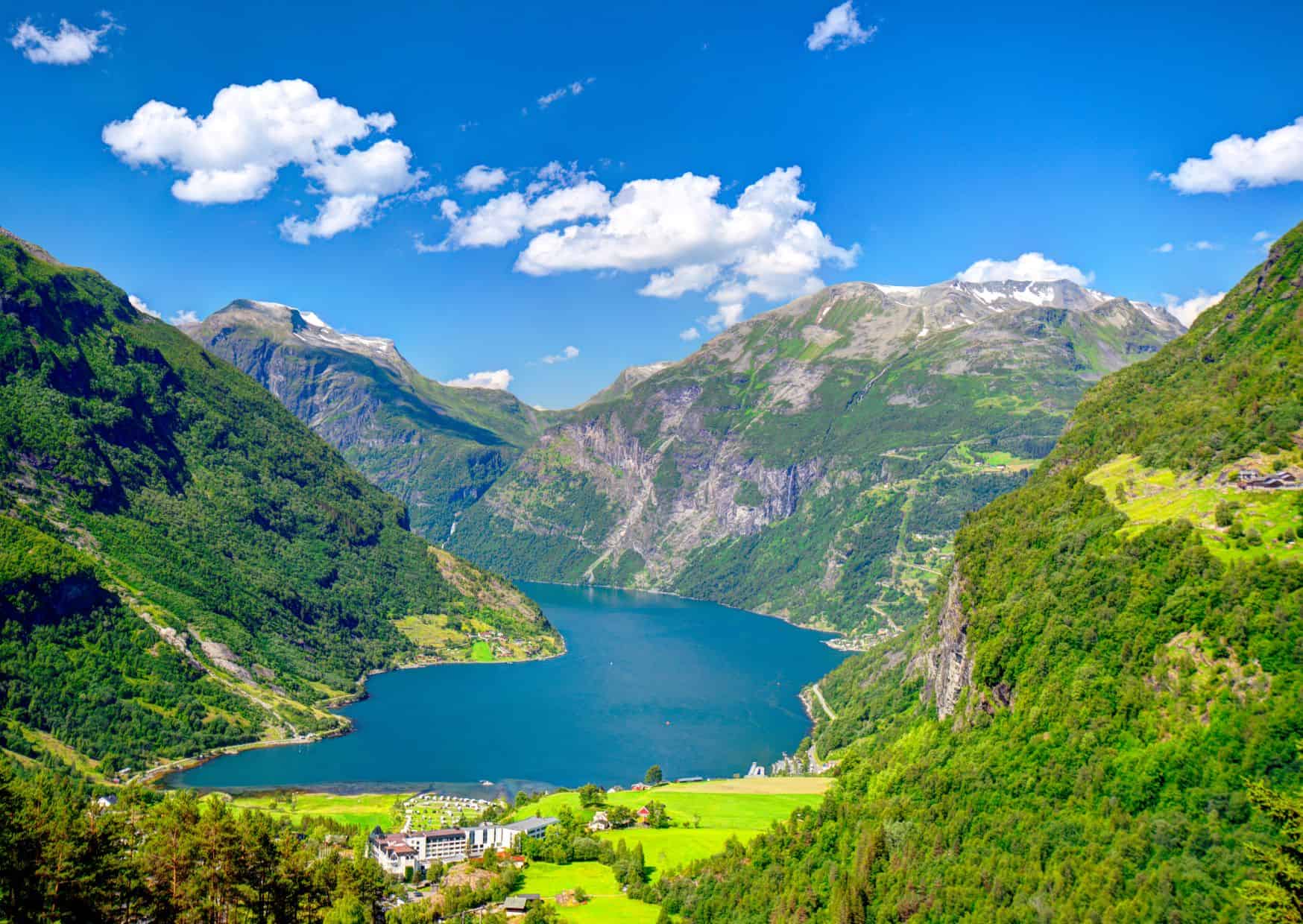 Happiest Countries to Visit in the World, 8 Reasons For Americans to Move to Norway, 10 Common Mistakes To Avoid In Norway And How To Avoid Them