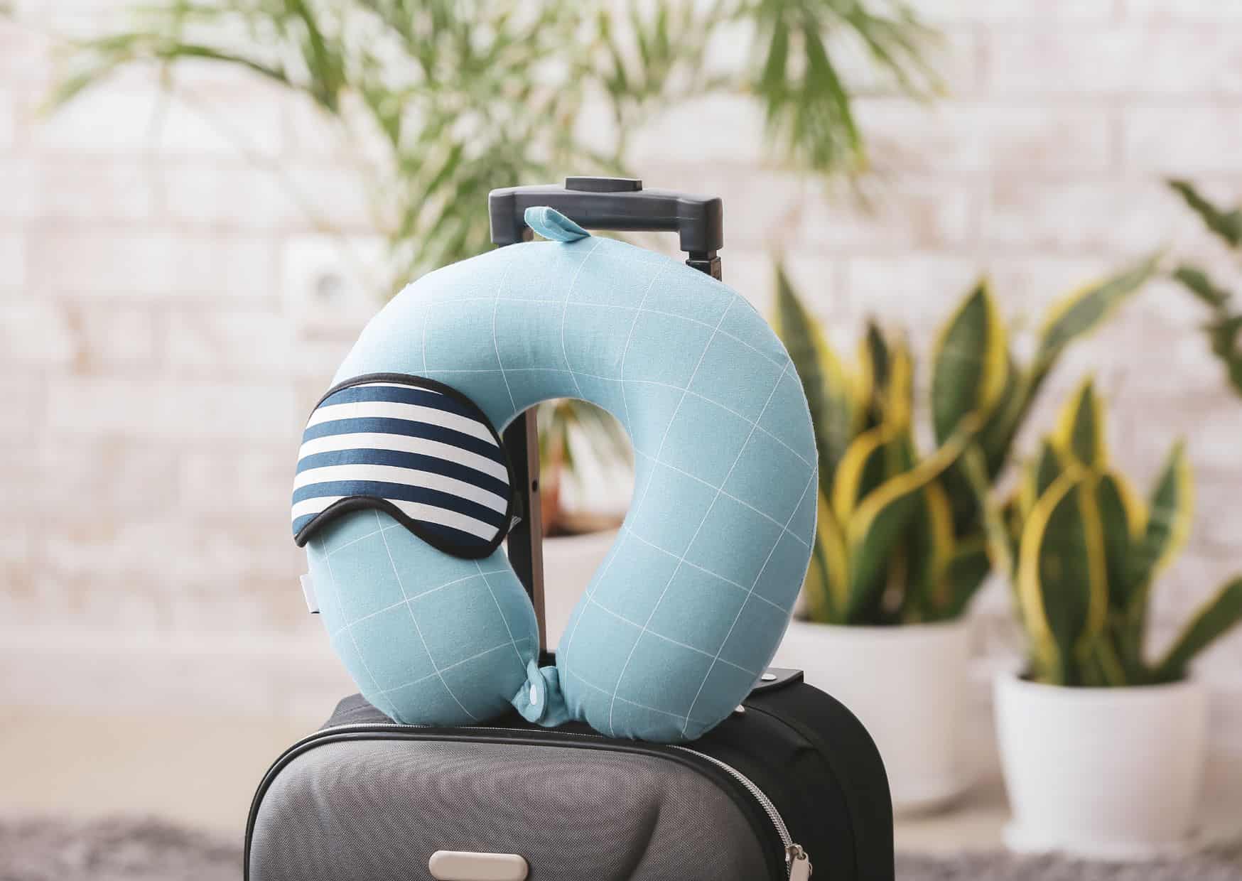 10 Commonly Forgotten Things to Pack, Neck Pillow