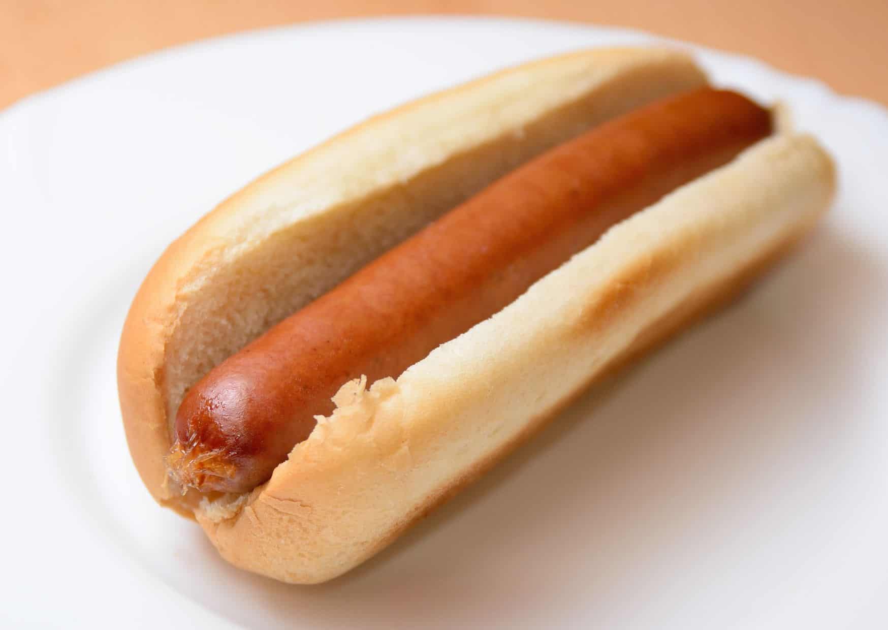 How To Make A Perfect Hot Dog (Recipe Guide)