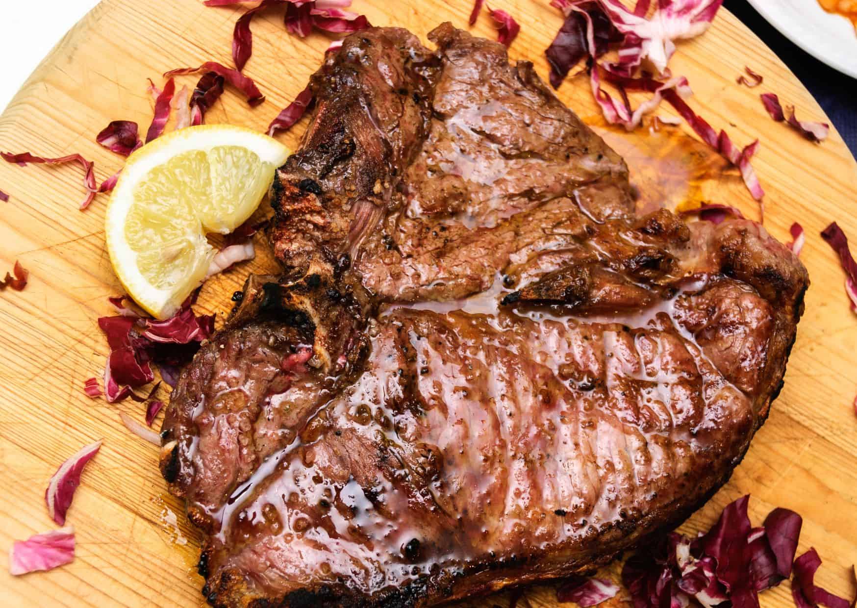 How To Make Florentine Steak (Recipe Guide), 6 Foods That Can't Miss With Aperitivo In Italy (Recipe Guide)