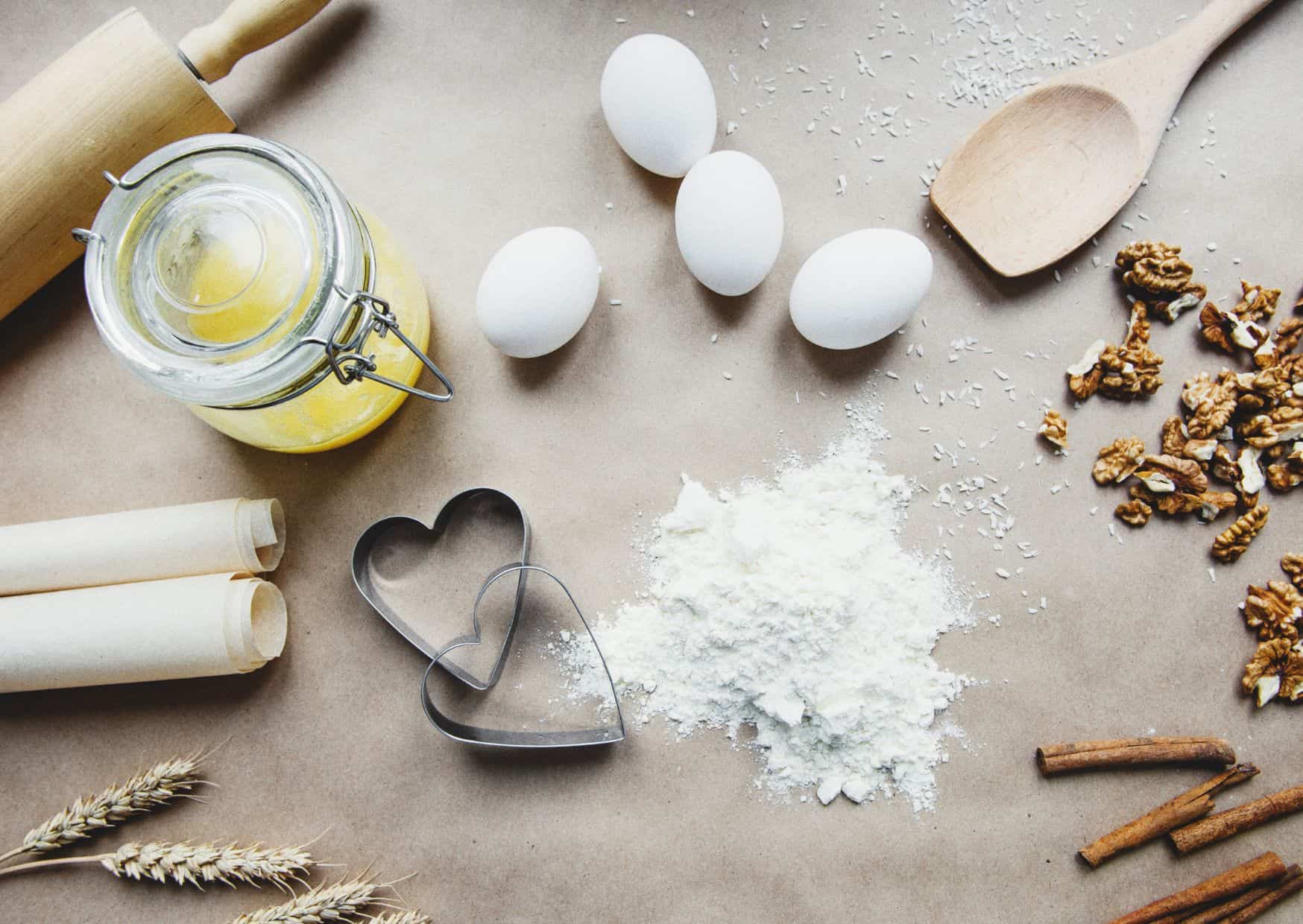 How To Make Homemade Cannoli (Recipe Guide)