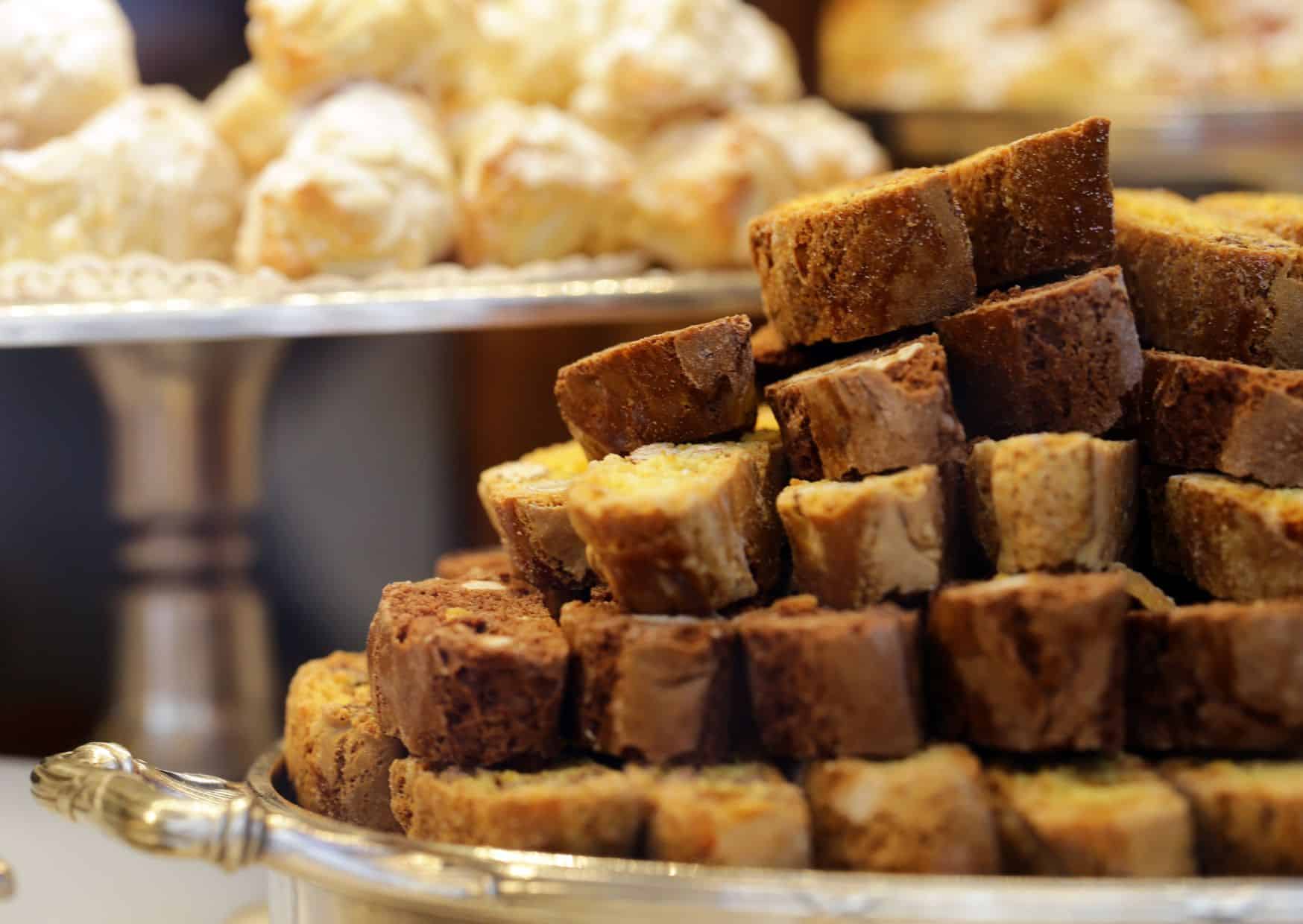 How To Make Cantucci Almond Biscotti (Recipe Guide)