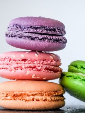 How To Make French Macaroons (Recipe Guide)