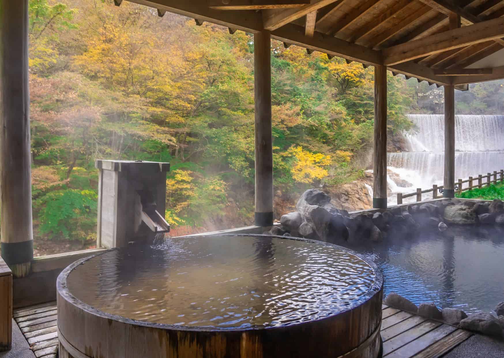Tourists Do These Things in Japan Without Realizing How Rude They Look 7 Don’t Do This in Japan: 22 Things not to do in Japan