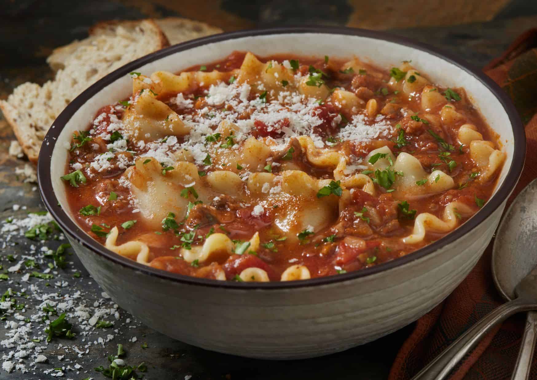 How To Make Lasagna Soup (Recipe Guide)