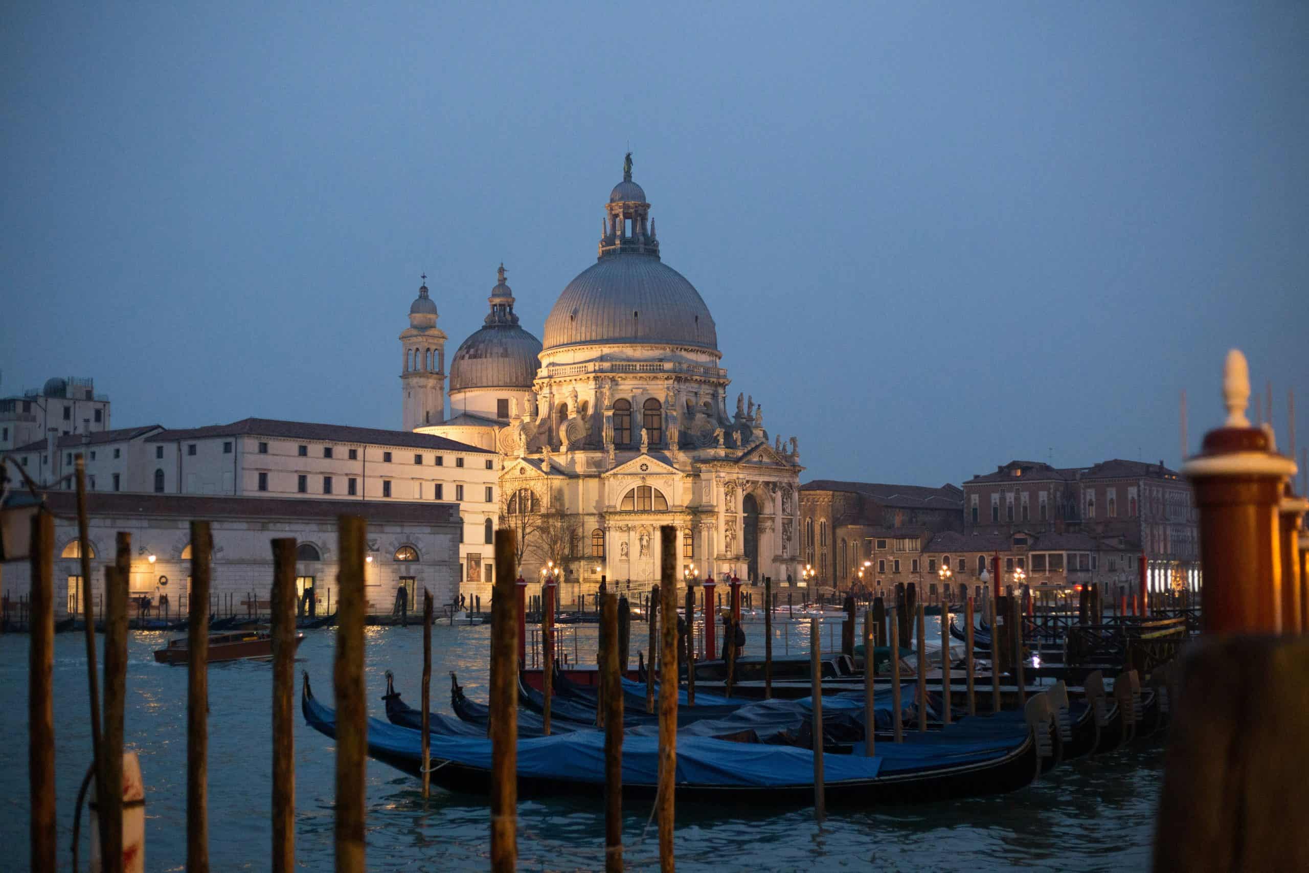 living in venice on a 2000 budget 3