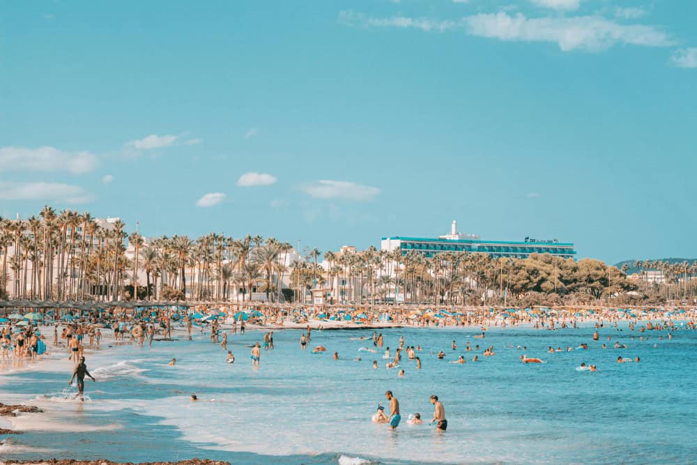 16 Things Europeans Stubbornly Refuse to Change 2