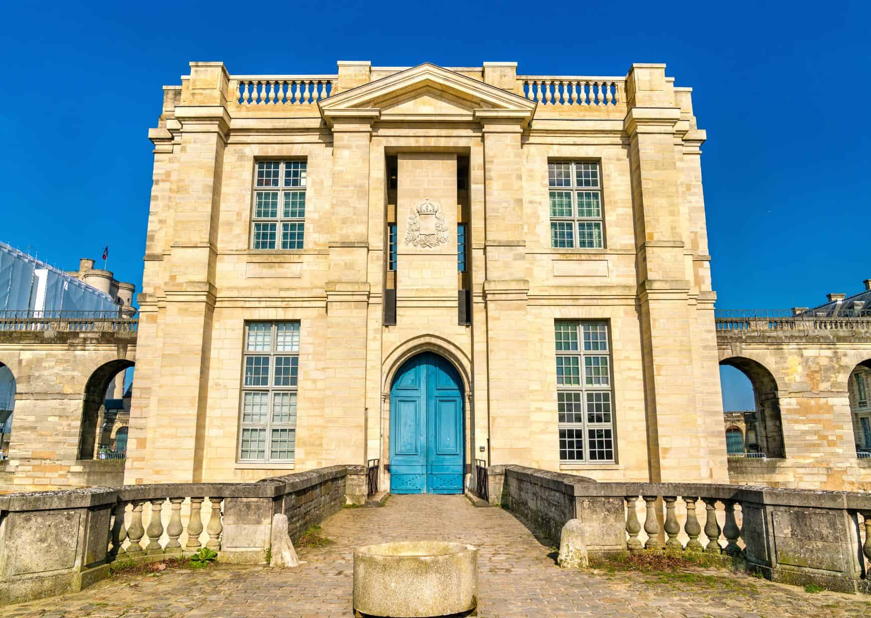 Forget About the Eiffel Tower in Paris and Visit These Places Instead 11 Château de Vincennes