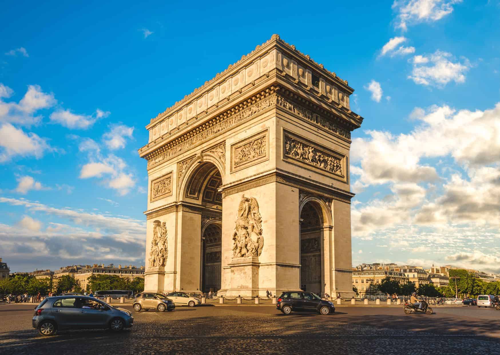 Don’t Do This in Paris: 15 Things Not to Do in Paris