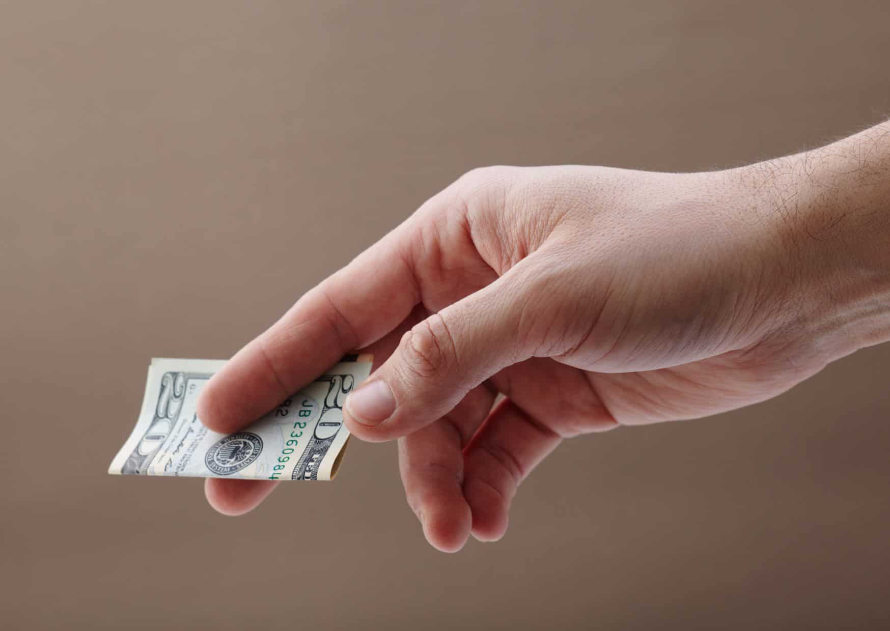 Rules About Tipping in Mexico: Tips and Mistakes to Avoid