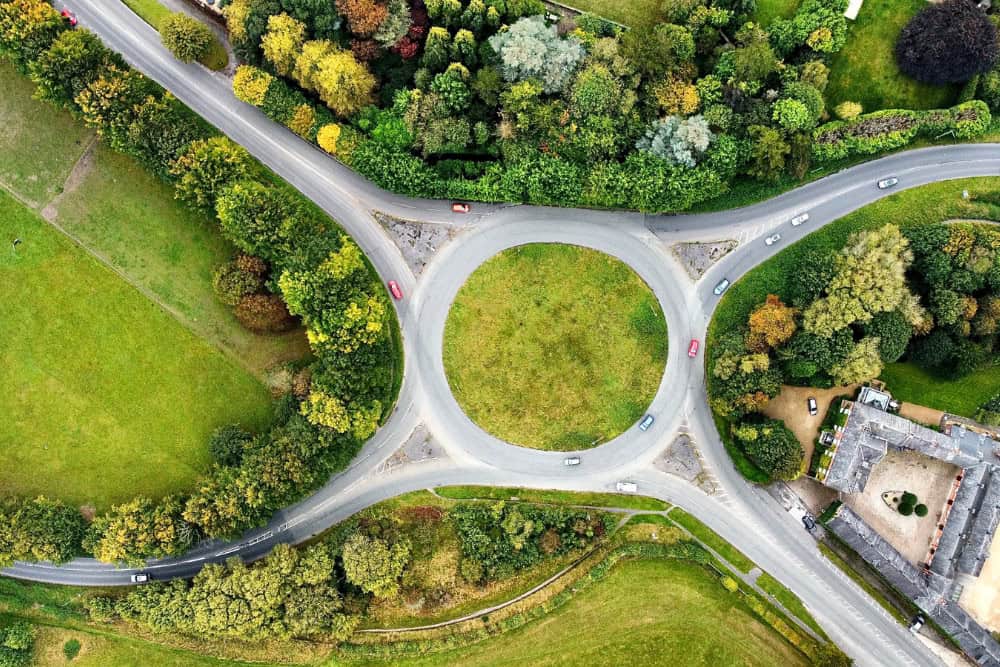Why Europeans Never Turn Left at These 11 ‘Perfectly Fine American Intersections
