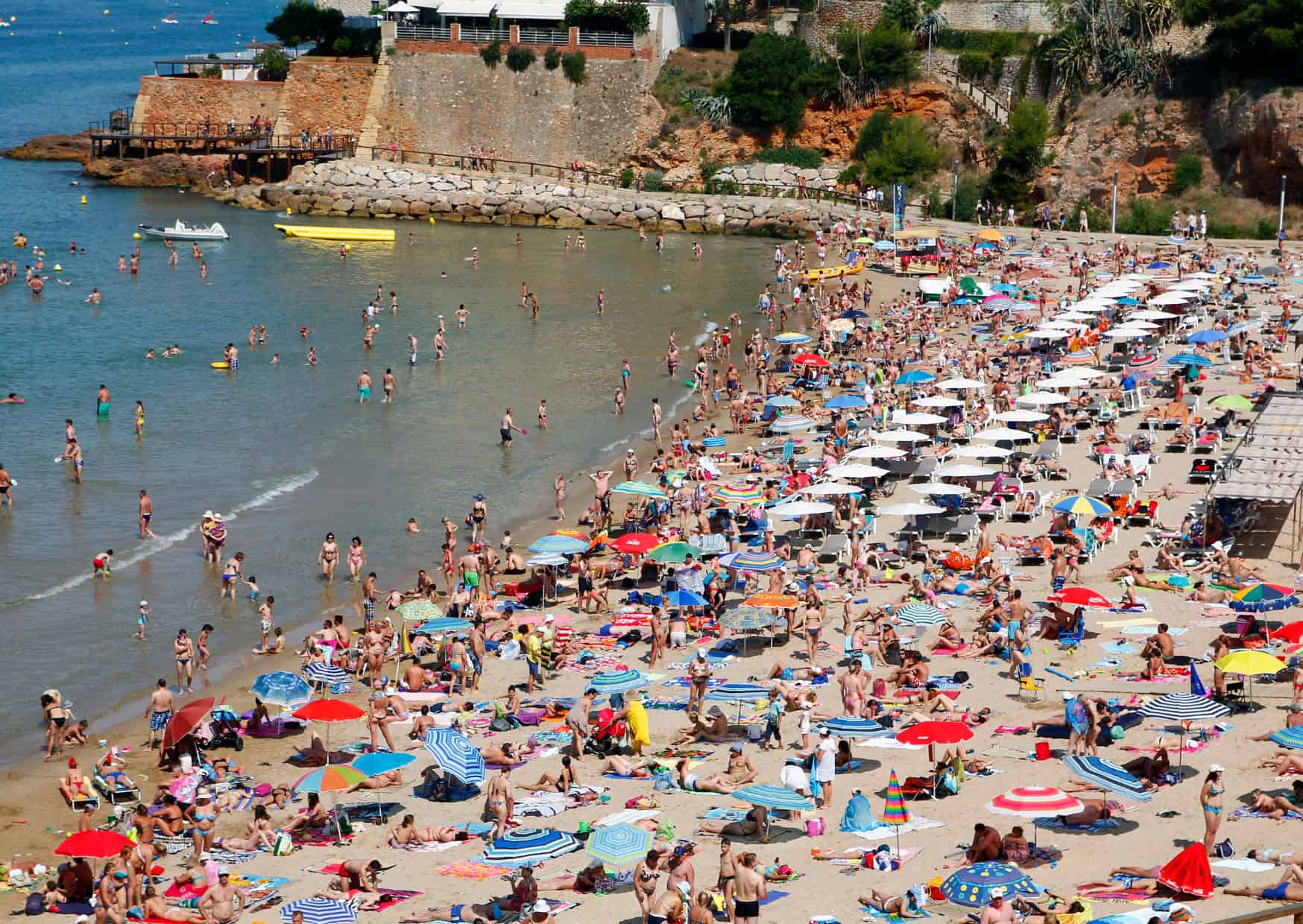 Why Americans Are Starting to Avoid These 7 “Instagram-Famous” Countries, Top 10 Things Europe Does Better Than the USA for Travelers