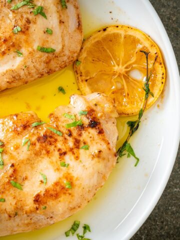 How To Make Lemon Chicken Thighs (Recipe Guide)