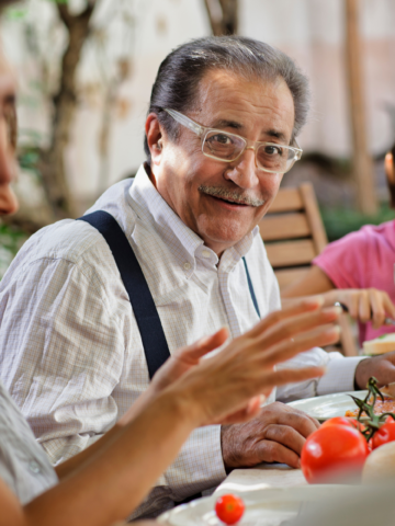 7 Daily Italian Habits That Would Scandalize Your American Friends, Subtlety Is a Social Value, Not a Personality Trait