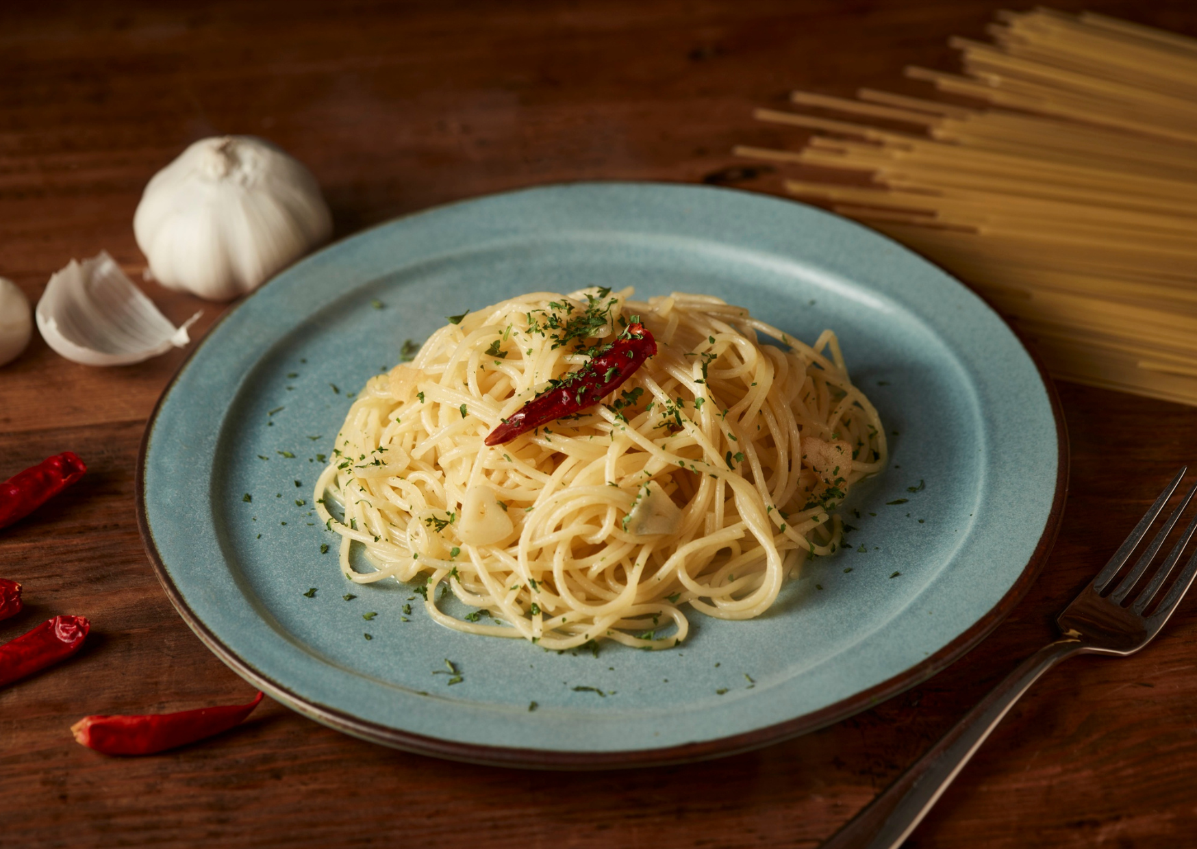 When Italians Have “Nothing” to Cook, This Is What They Make: How to Make Spaghetti Aglio e Olio 2 Spaghetti Aglio e Olio 4