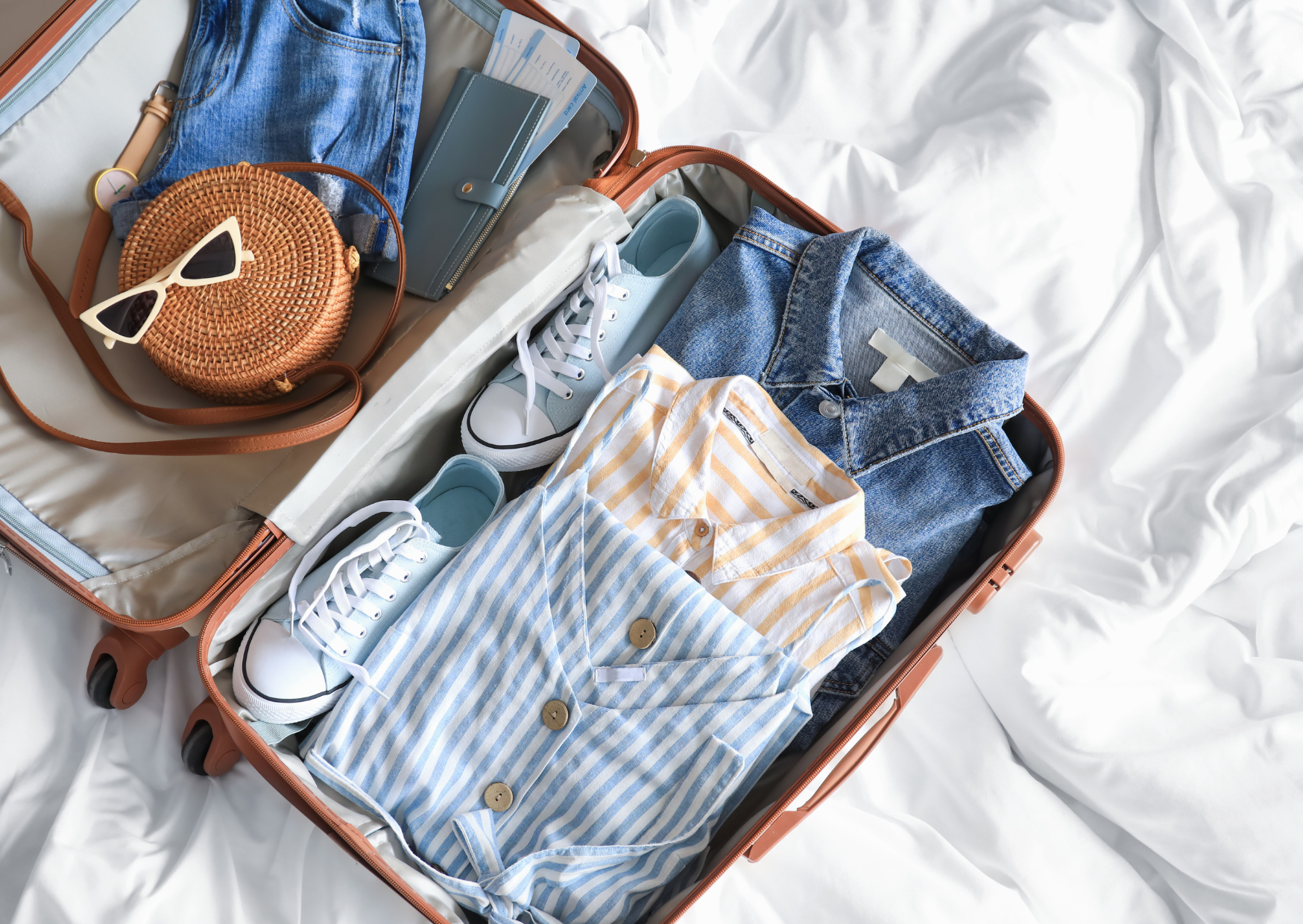 Americans Overpack for Every Trip: The French Packing Rule That Makes One Carry-On Feel Like Enough 1 Packing Method French Travelers Use