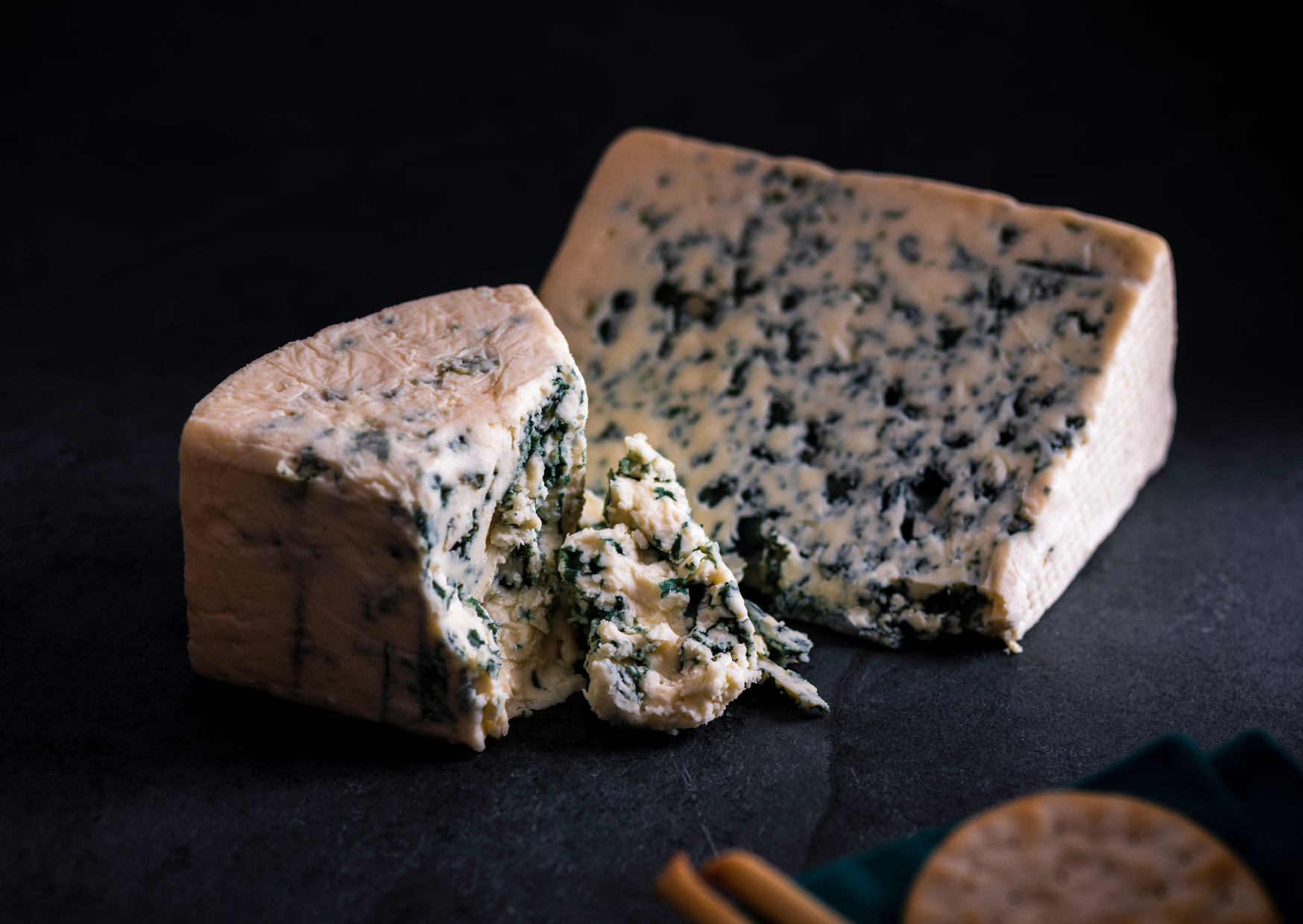 The Cheese Mold Europeans Eat That American Poison Control Says Is Toxic 1 Cheese Mold Europeans Eat 3