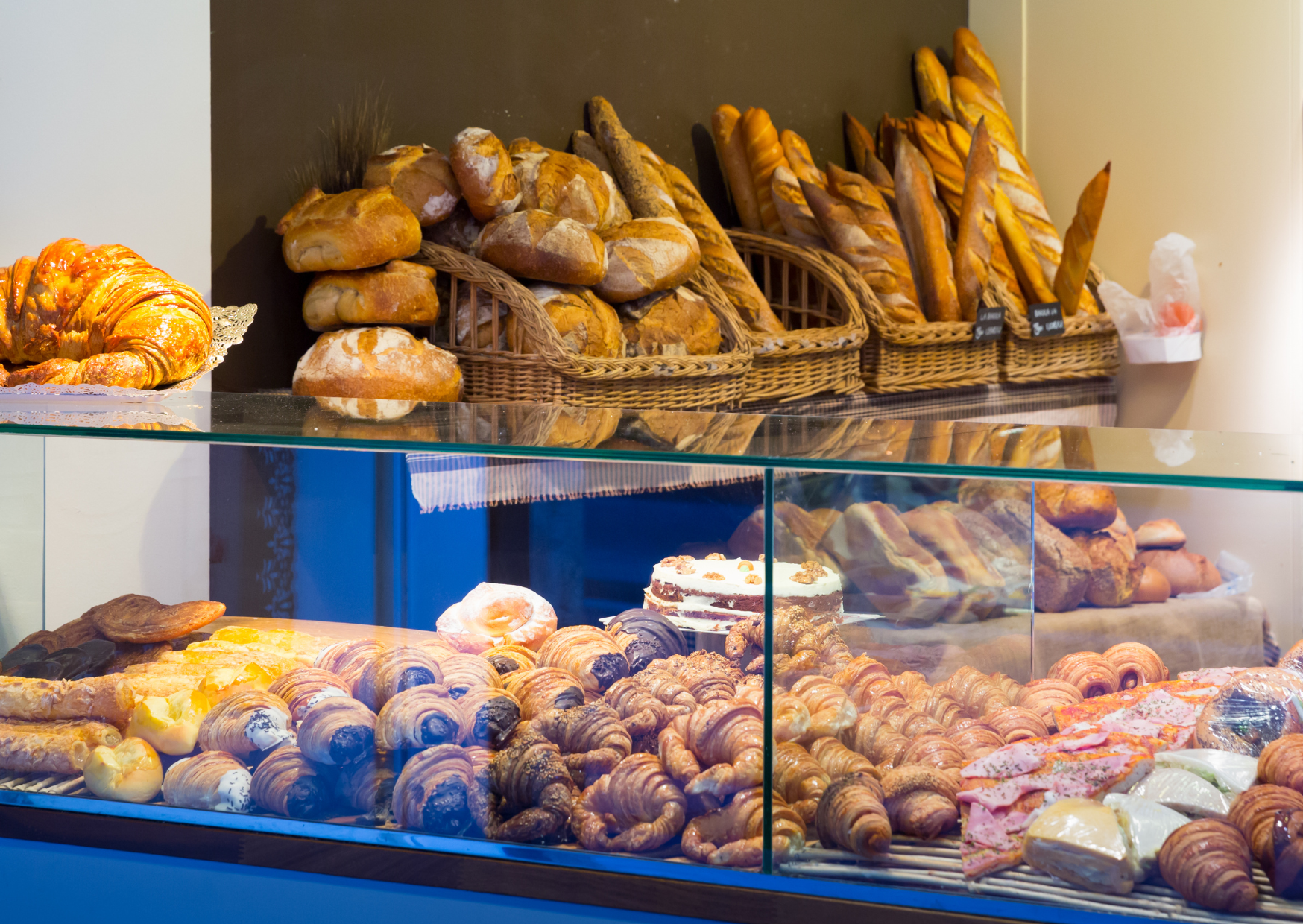 The Spanish Dessert Ingredient That Shocks American Vegans 3 Spanish bakery