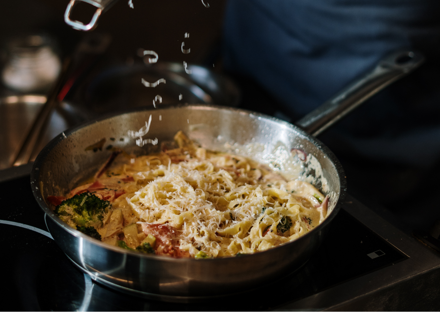 If Your Pasta Sauce Takes 30 Minutes, Sicilian Grandmothers Have Questions: Sicilian Nonnas Know This Sauce Needs Time, Not More Ingredients 7 Pasta Sauce Trick Sicilian 8