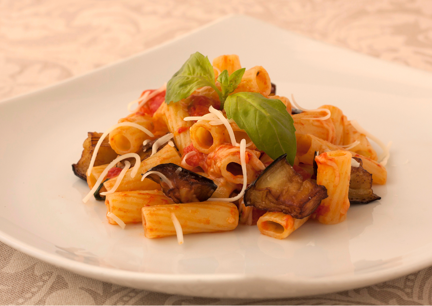 If Your Pasta Sauce Takes 30 Minutes, Sicilian Grandmothers Have Questions: Sicilian Nonnas Know This Sauce Needs Time, Not More Ingredients 6 Pasta Sauce Trick Sicilian