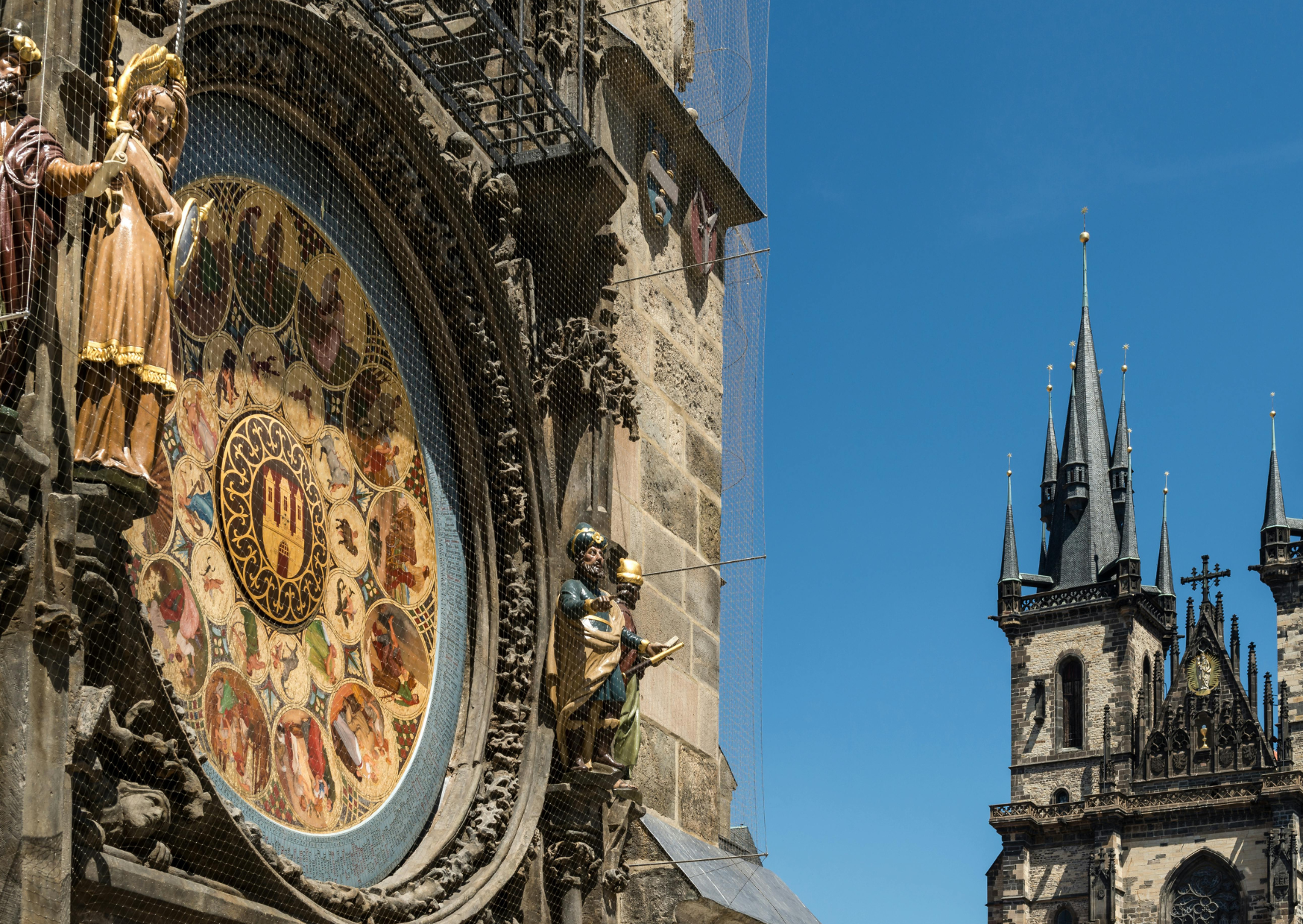 Why Americans Pay 400 More at This Famous Prague Tourist Site 3