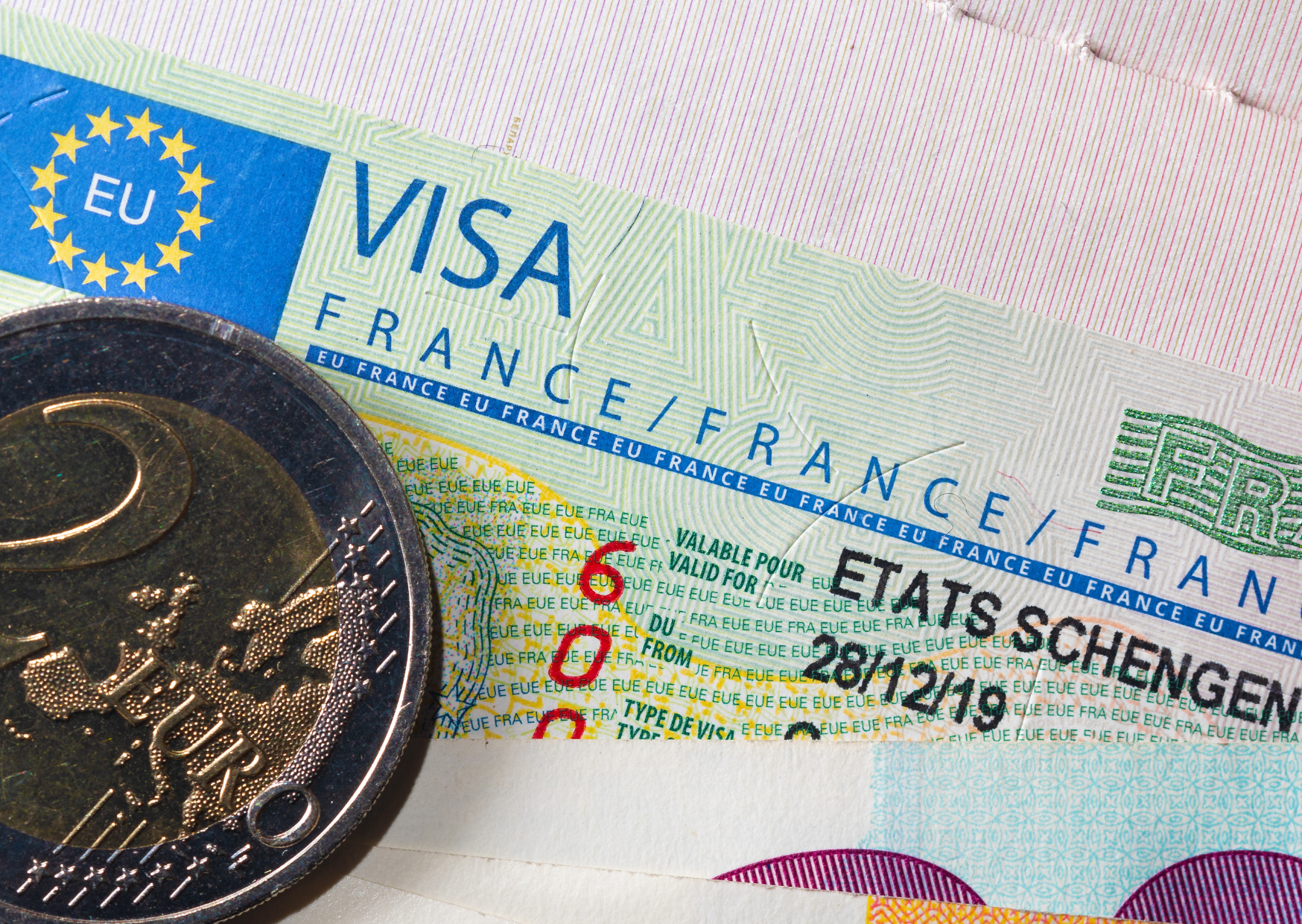 Planning Europe in 2026? Americans Visiting Europe Are About to Lose the Passport-Stamp Loophole 2 schengen rule change 4