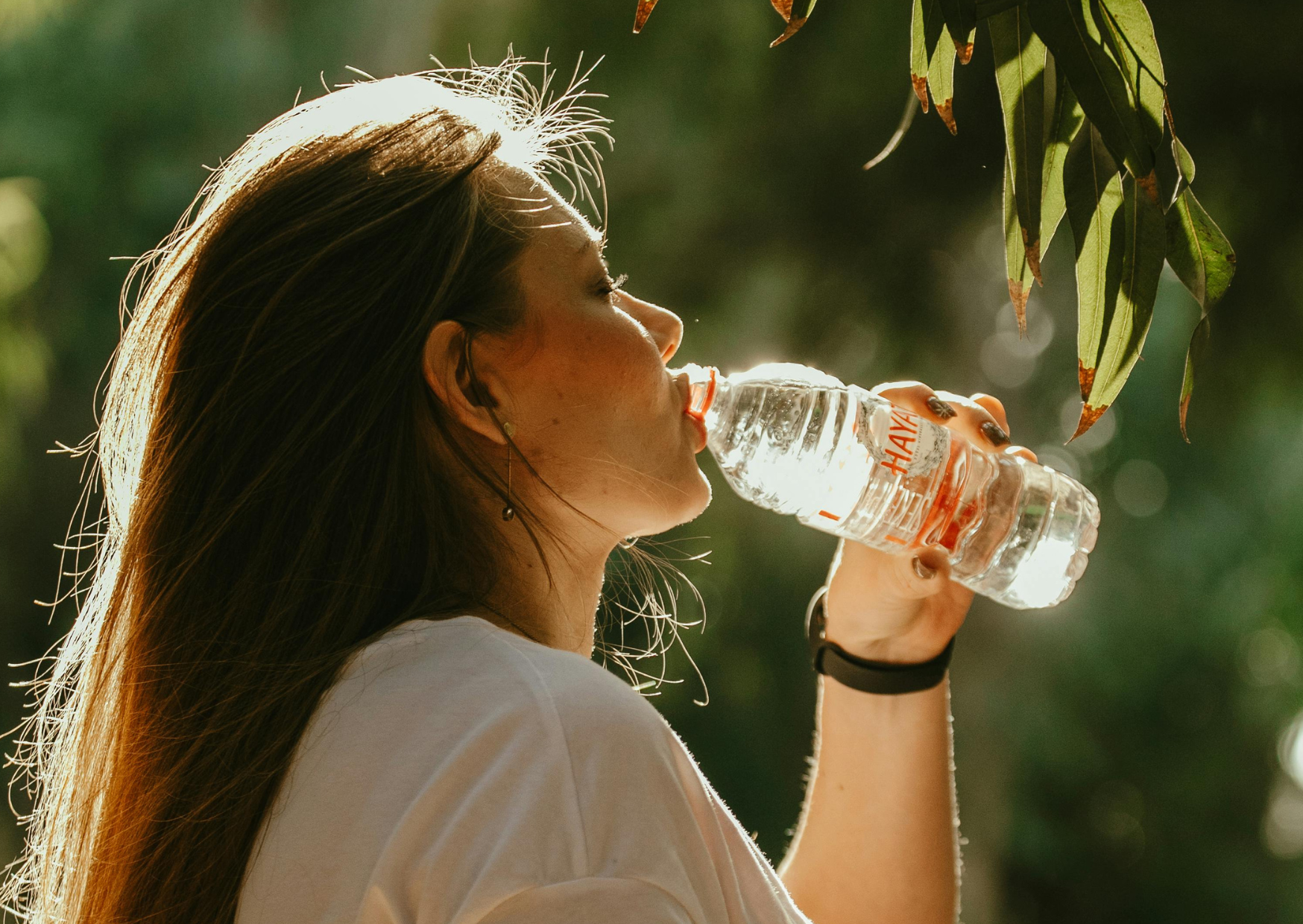 Could Cold Water Be Making You Bloated? I Stopped Drinking Cold Water for 30 Days And My Bloating Disappeared 5 drinking cold water 2