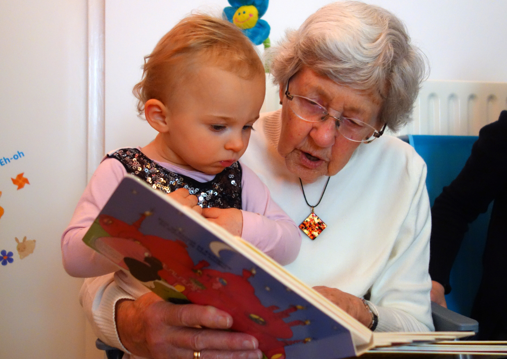 The Spanish Grandmother Ritual at Breakfast Time: Why Spanish Grandmothers Start the Day This Way and Heart Experts Still Approve 2 Spanish grandmothers 4