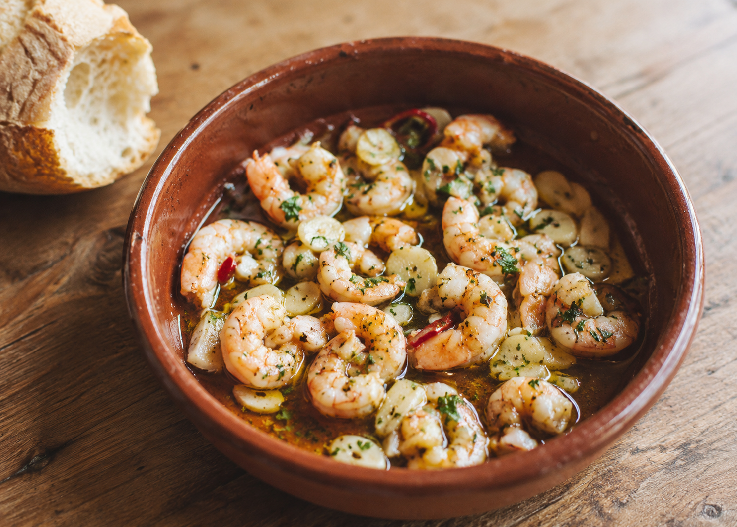 How to Make Spanish Garlic Shrimp That Tastes Like a Tapas Bar 1 garlic shrimp 1
