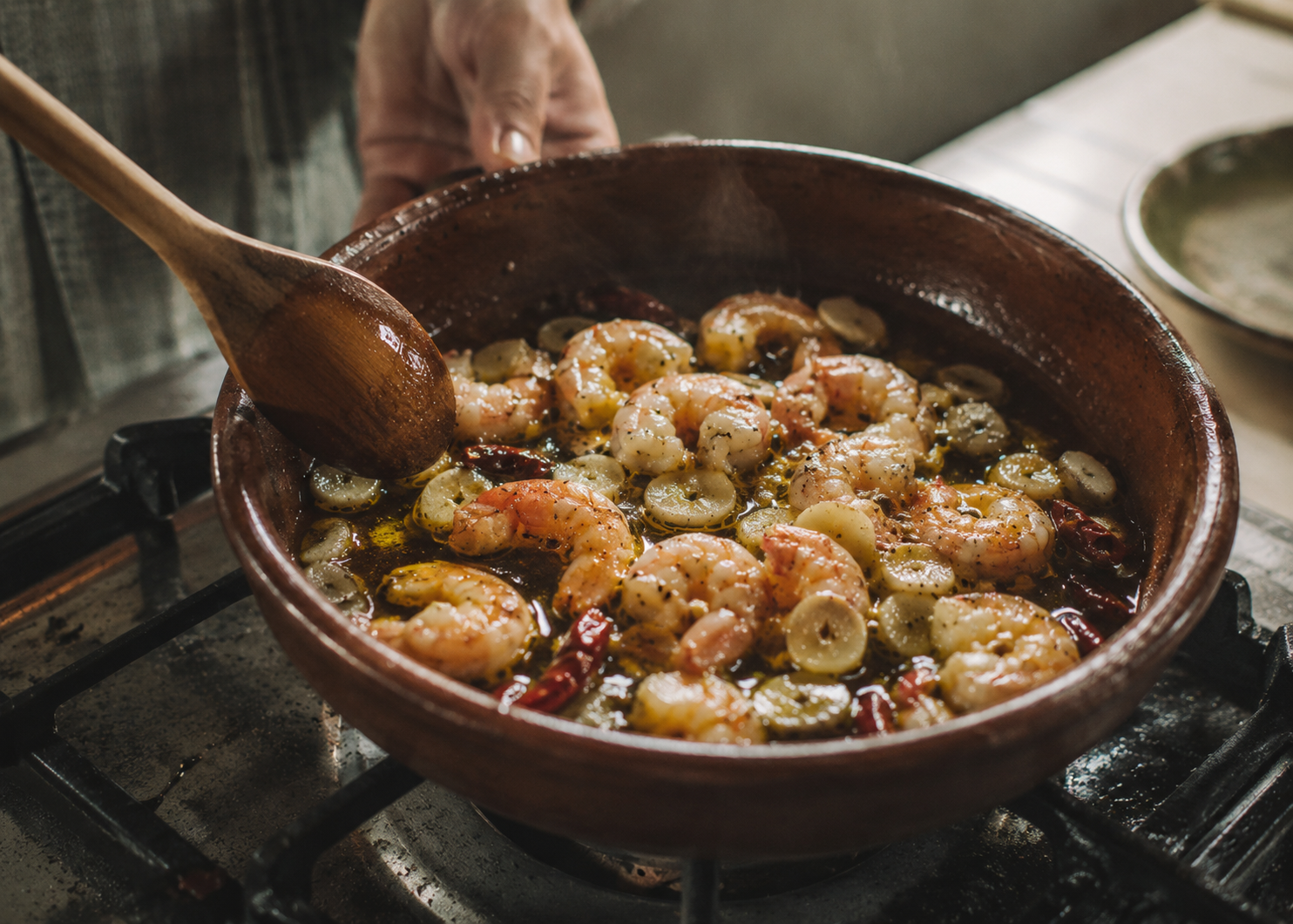 How to Make Spanish Garlic Shrimp That Tastes Like a Tapas Bar 3 garlic shrimp 3