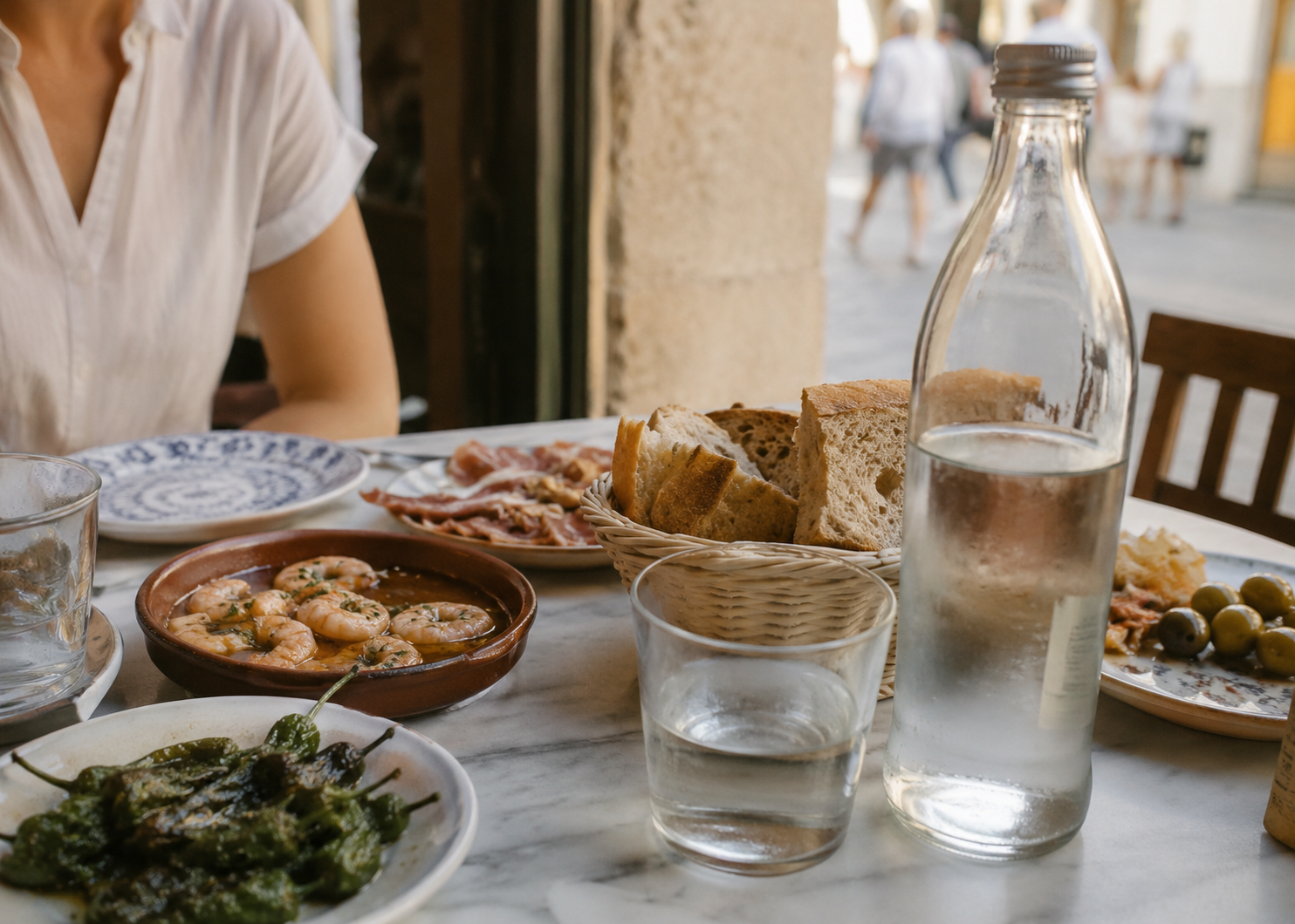 Spanish Restaurants Must Serve Free Tap Water by Law Since 2022: Most Tourists Still Pay for Bottles 4 Spanish restaurants 2